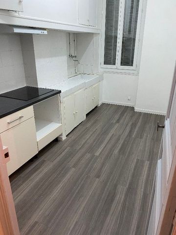 Location appartement Marseille 6ème (13006) - Photo 2