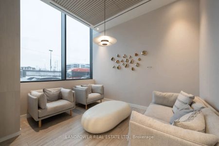 28 Ann Street #2105 - Photo 2