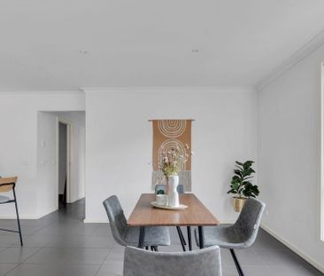 Modern Family Home for Comfortable Living - Photo 5