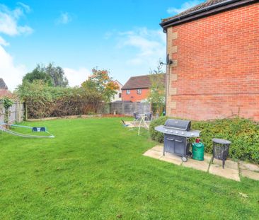 4 bedroom house to rent Wellfield Court, Willen, Milton Keynes, Buc... - Photo 6