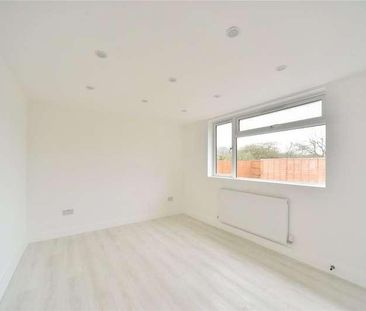 Aspal Park, Beck Row, Bury St. Edmunds, Suffolk, IP28 - Photo 3