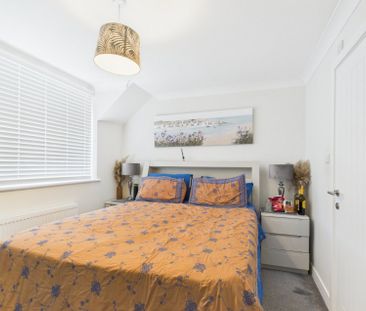 Ouseley Road, Wraysbury, Staines-upon-Thames,TW19 - Photo 5