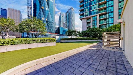 For Lease - 18 Harbour Street Unit# 2104, Toronto, Ontario - Photo 3