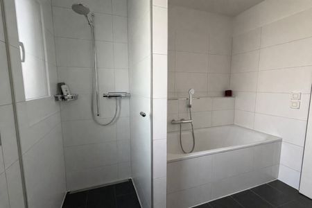 2.5 Zimmer, 67 m², 2. Stock - Foto 3