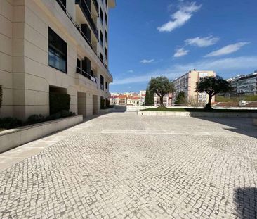 3 Bedroom Apartment, Lisboa - Photo 1