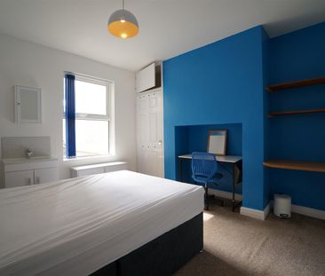 11 College Road - Photo 5