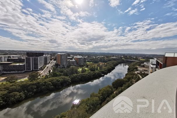 Exclusive Penthouse Apartment, Spectacular Views, Riverbank Location!! - Photo 1