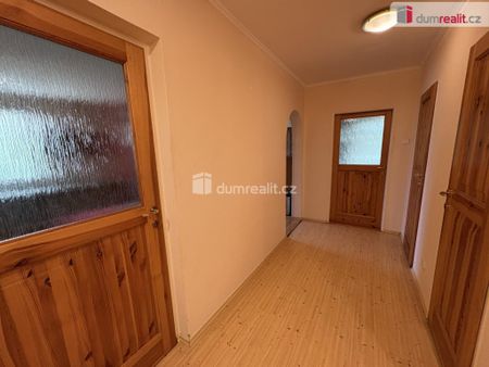 Pronájem bytu 3+1 78 m2 - Fotografie 5