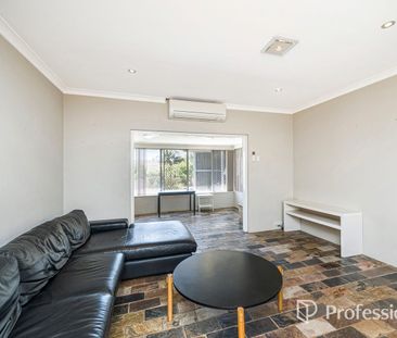 Coastal Living in Mullaloo - Private 2x1 Rear Home - Photo 1