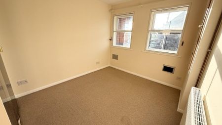1 bedroom semi-detached house to rent - Photo 2