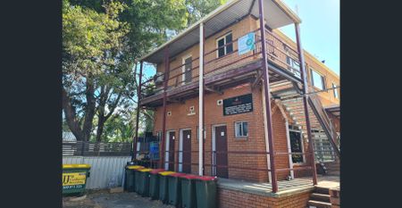 Central 2 Bed Unit - ANNA BAY - Photo 5