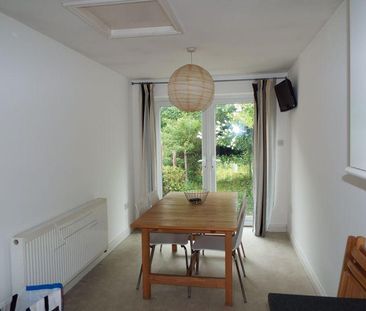 3 bedroom terraced house to rent - Photo 4