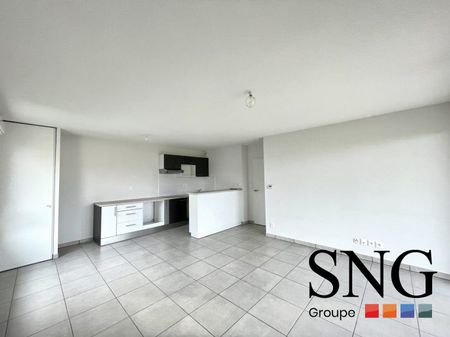 T3 AVEC BALCON ET PARKING - Photo 2