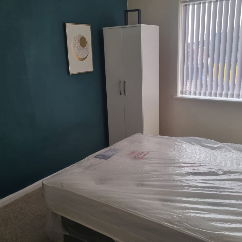 Lovely room available in Birmingham - Photo 1