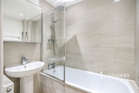 1 bedroom property to rent Chipmunk Chase, Hatfield, Hertfordshire, AL10 - Photo 3