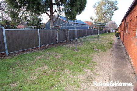 3/189 Piper Street, Bathurst, NSW 2795 - Photo 2