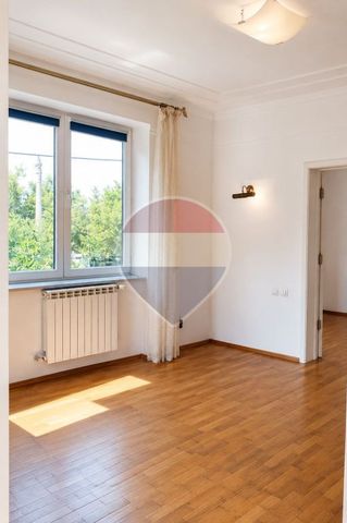 Berzei | Vilă 6 camere | Zonă ultracentrală | Curte pr... - Fotografie 4