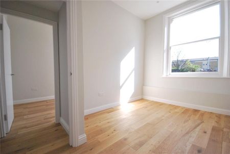 1 bedroom flat in Chalk Farm - Photo 4