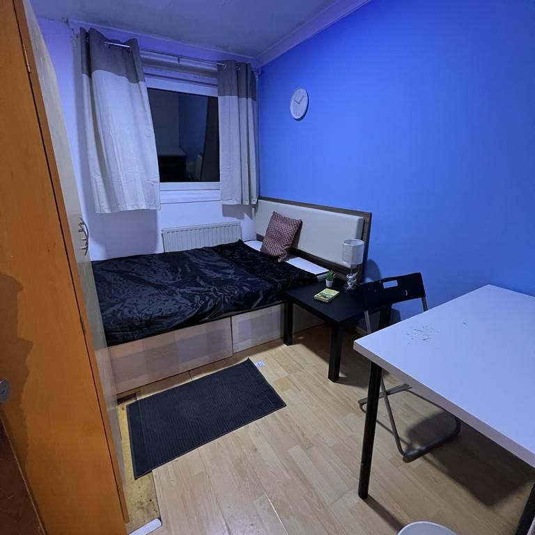RM4 Ben Jonson Road | Stepney Green | London | E1 3NJ - Photo 1