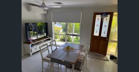 FANTASTIC FAMILY HOME IN PRIME LOCATION - Photo 3