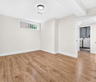 For Lease - 39 Treadgold Crescent, Toronto, Ontario - Photo 4