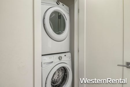 19789 55 Avenue, Langley, BC V3A0K5 - Photo 2