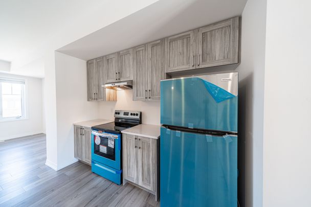 For Lease - 71 Bavin Street, Clarington, Ontario - Photo 1