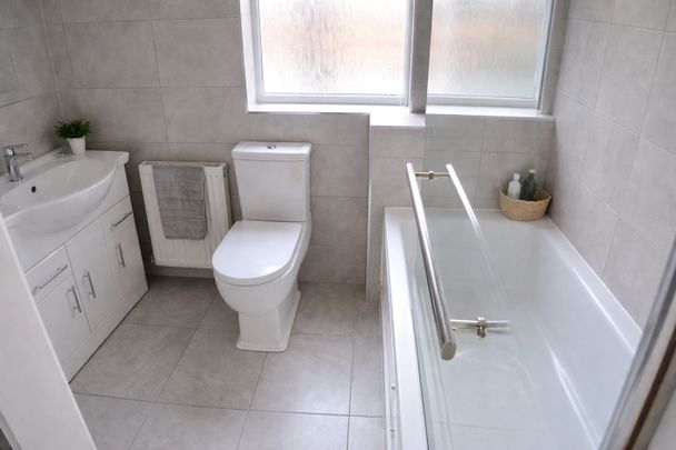 Room in a Shared House, New Bedford Road, LU3 - Photo 1