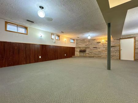 For Lease - 124 Briarscross Boulevard, Toronto, Ontario - Photo 5