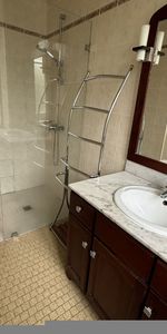 Location Appartement 4 pièces 83m² BOURG EN BRESSE 01000 - Photo 4