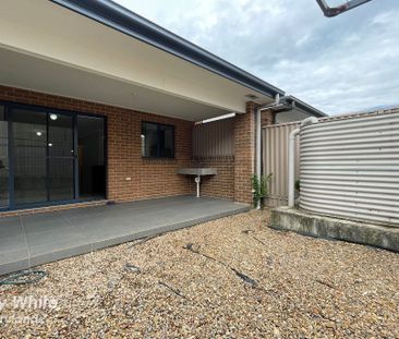 Spacious Family Duplex - Photo 4