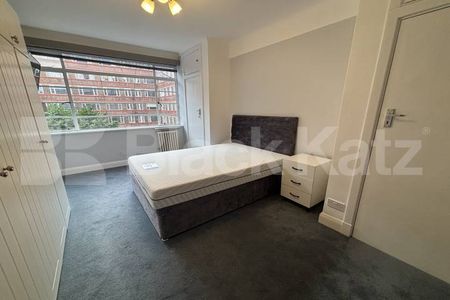 Highly desirable development with 24 hr concierge - Photo 2