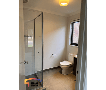 21 Bostock Dr, Tarneit, Vic 3029 - Photo 2