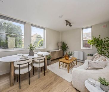 2 bedroom flat to rent - Photo 1