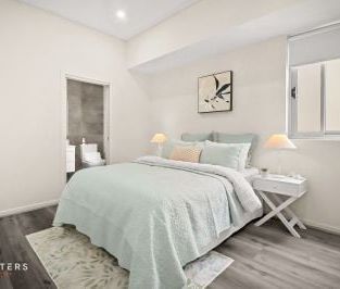 Two Bedroom Unit with Contemporary Styling and Comfort - Photo 4