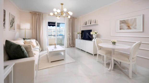 Piso de alquiler en Calle José Saramago, Puerto Banús - Photo 1