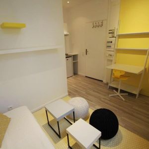 Location Appartement 1 pièce 14m² LILLE 59000 - Photo 2