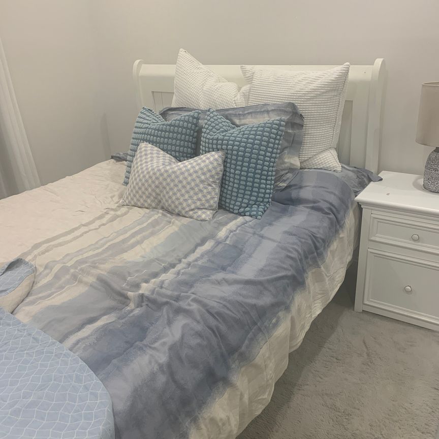 Castle Hill - Photo 1