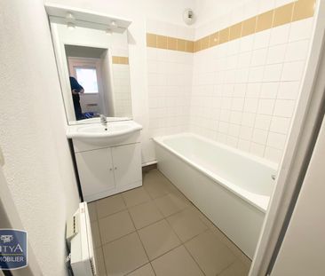 Location Appartement 2 pièces 52m² PECQUENCOURT 59146 - Photo 5