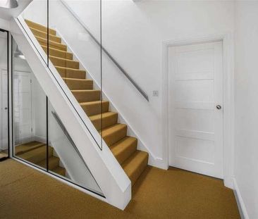 Ashfield Road, Hale, WA15 - Photo 3
