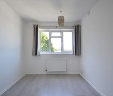 2 bedroom maisonette to rent - Photo 3