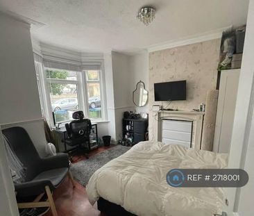 4 bedroom terraced house to rent - Photo 5