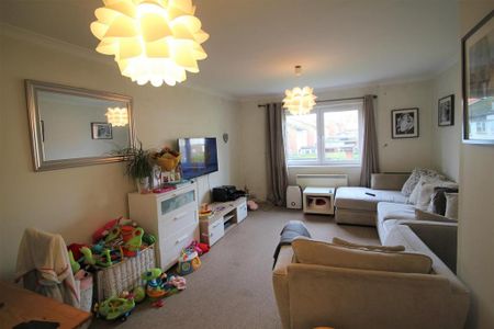 2 bedroom apartment to rent - Photo 2