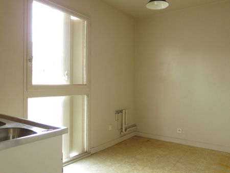 Location Appartement T3 Bis, POITIERS, Centre-Ville - Photo 3