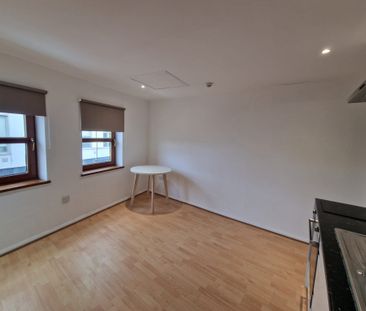 421 Wick Lane, Bow, E3 - Photo 3