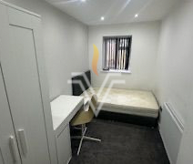 4 bedroom semi-detached house to rent - Photo 6