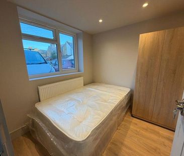 1 bedroom property to rent - Photo 3