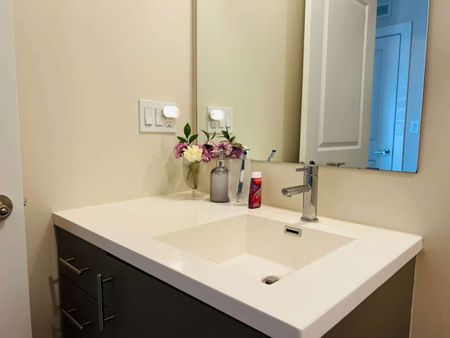 For Lease - 3200 William Coltson Avenue Unit# 416, Oakville, Ontario - Photo 2