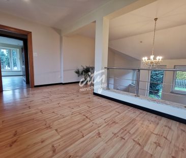 Piękny dom z ogrodem. - Zdjęcie 4