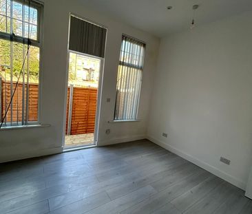 Studio Flat, Linthorpe Road, N16 - Photo 5